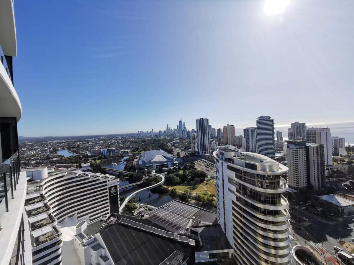 2 Bedroom Luxurious Family Apartment Next To Pacific Fair - Broadbeach Gold Coast Gc22 Zewnętrze zdjęcie