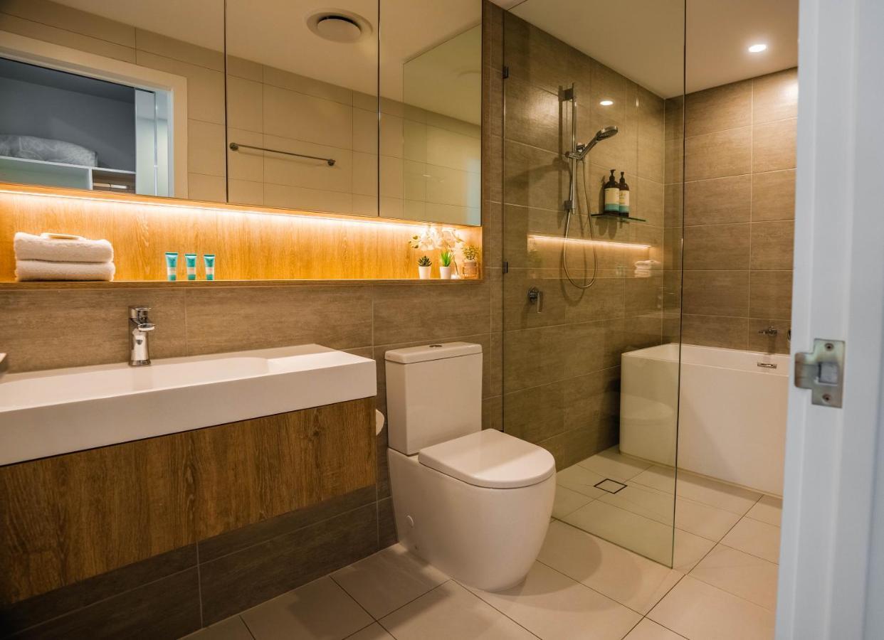 2 Bedroom Luxurious Family Apartment Next To Pacific Fair - Broadbeach Gold Coast Gc22 Zewnętrze zdjęcie