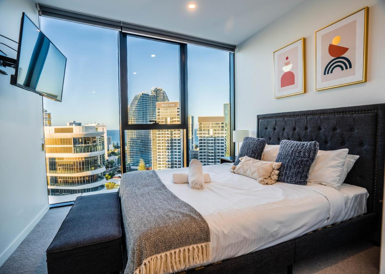 2 Bedroom Luxurious Family Apartment Next To Pacific Fair - Broadbeach Gold Coast Gc22 Zewnętrze zdjęcie