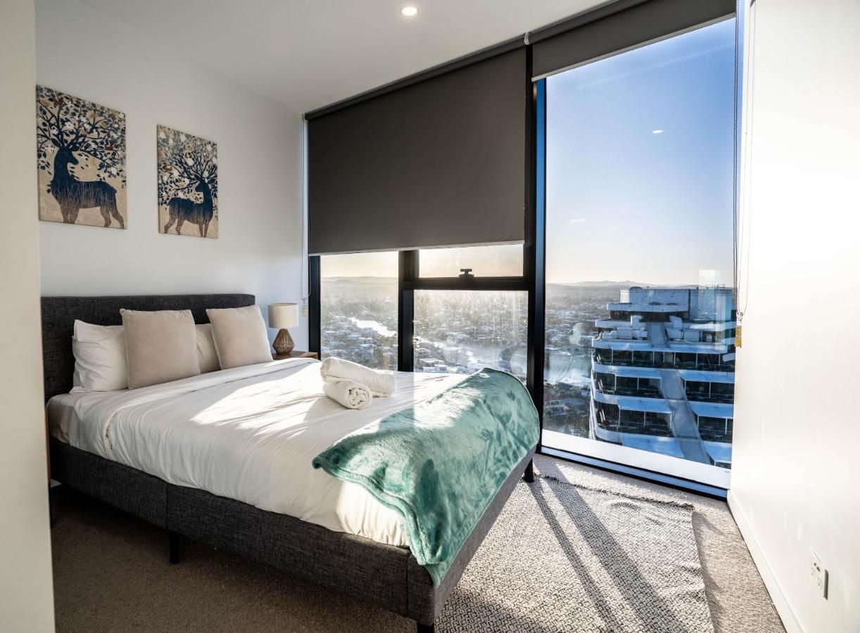 2 Bedroom Luxurious Family Apartment Next To Pacific Fair - Broadbeach Gold Coast Gc22 Zewnętrze zdjęcie